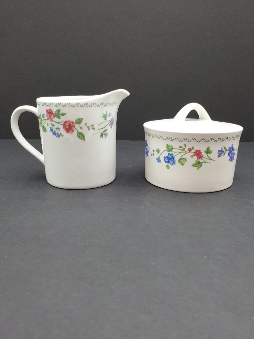 Farberware English Garden Creamer and Sugar Bowl with Lid
